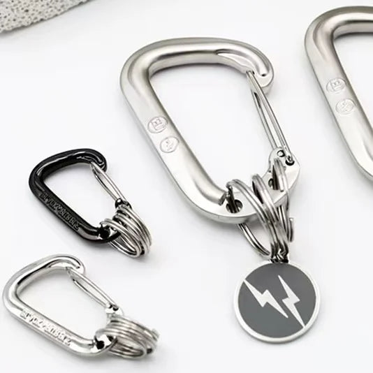 Good Quality Carbon Steel Plain Finish Mountaineering Buckle Outdoor Sports Equipment Carabiner with Key Ring