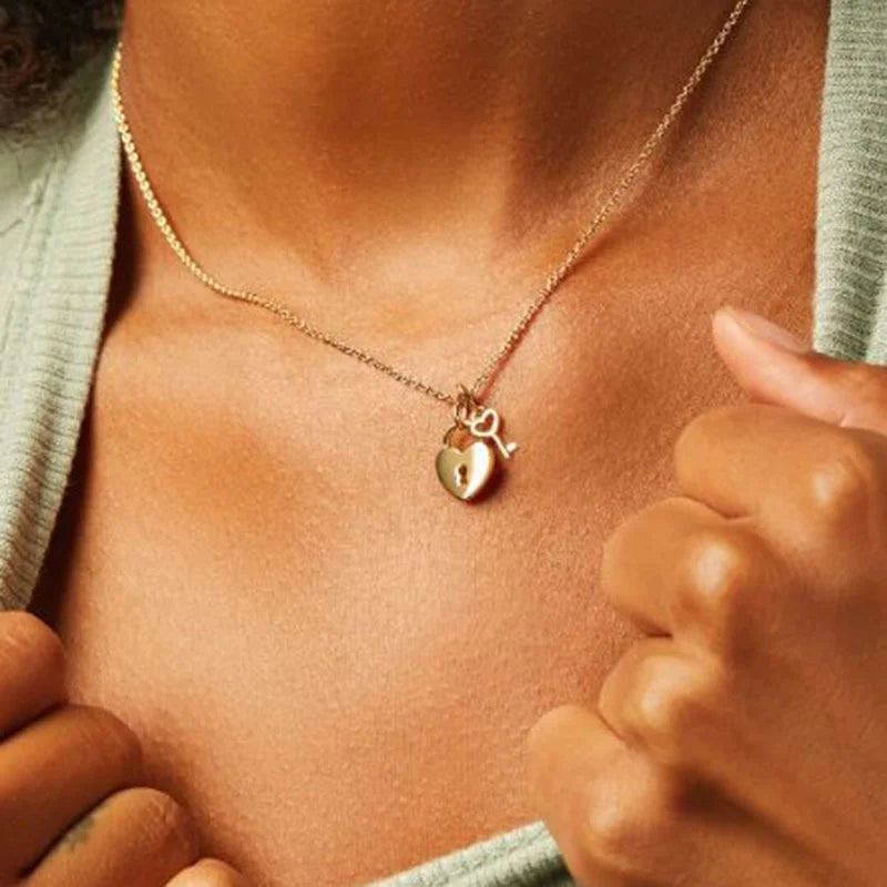 MICCI Wholesale Custom 18K Gold Plated Stainless Steel Chain Link Heart Padlock Locket & Key Pendant Lock and Key Necklace