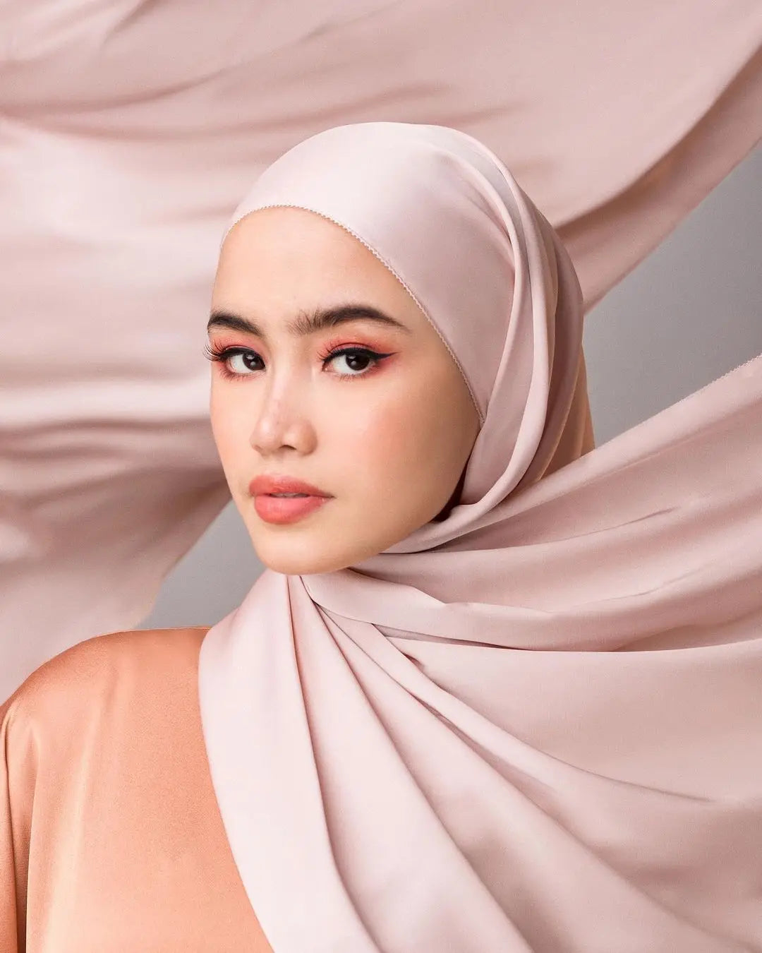 Wholesale New Design Malaysia Plain  Hijab Matte Satin Eyelash Shawl