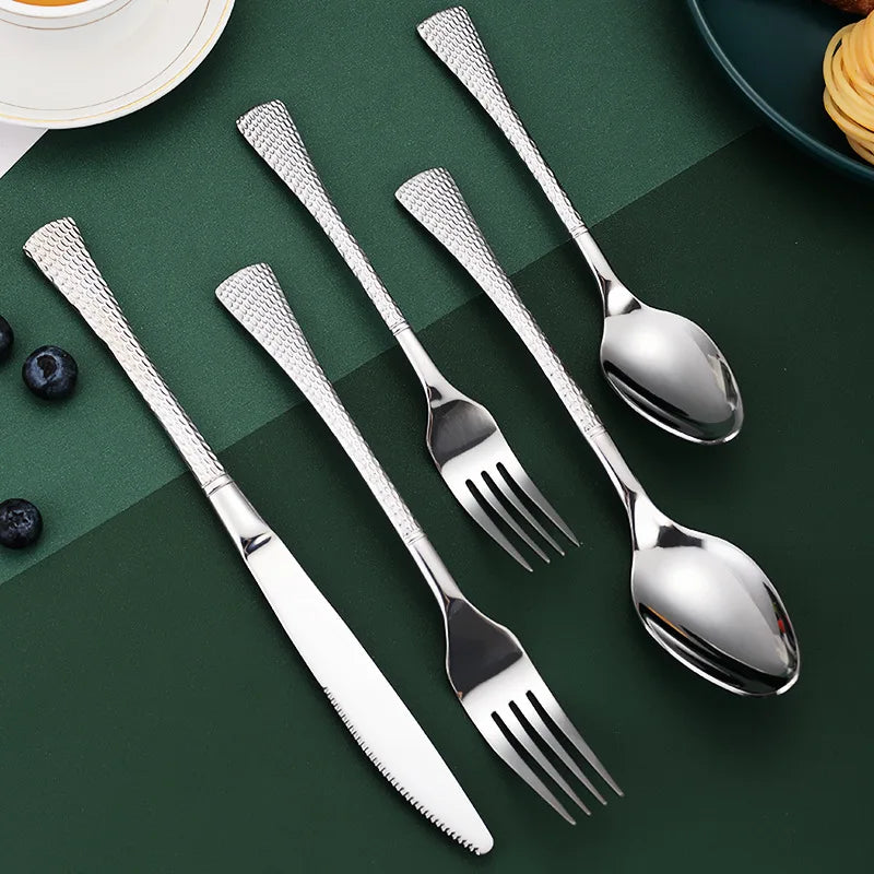 Hammered Handle Stainless Steel Silverware Metal Spoons Knives and Forks Wedding Flatware Mirrored Cutlery Set