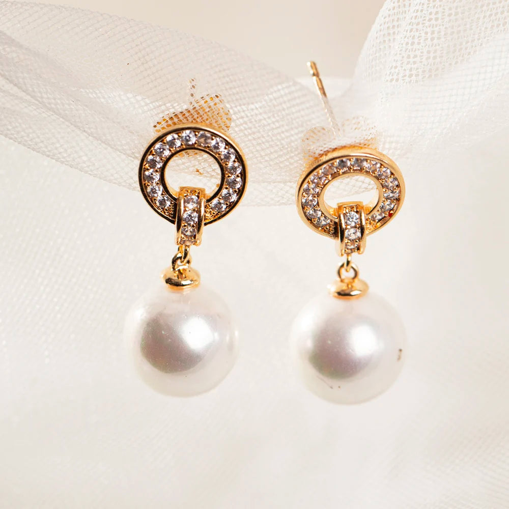 Copper Plated Gold Pearl Earrings Retro Internet Hot Earrings Design Bling Stone Zircon Minimalist Stud Earrings Women Girls