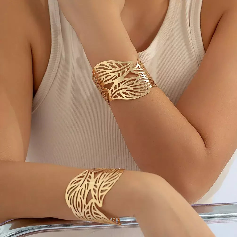 SHIXIN Exaggerated Vintage Big Flower Hollow Out Bangles Women Punk Wide Cuff Bracelet Jewelry Geometric Bangles Accessories