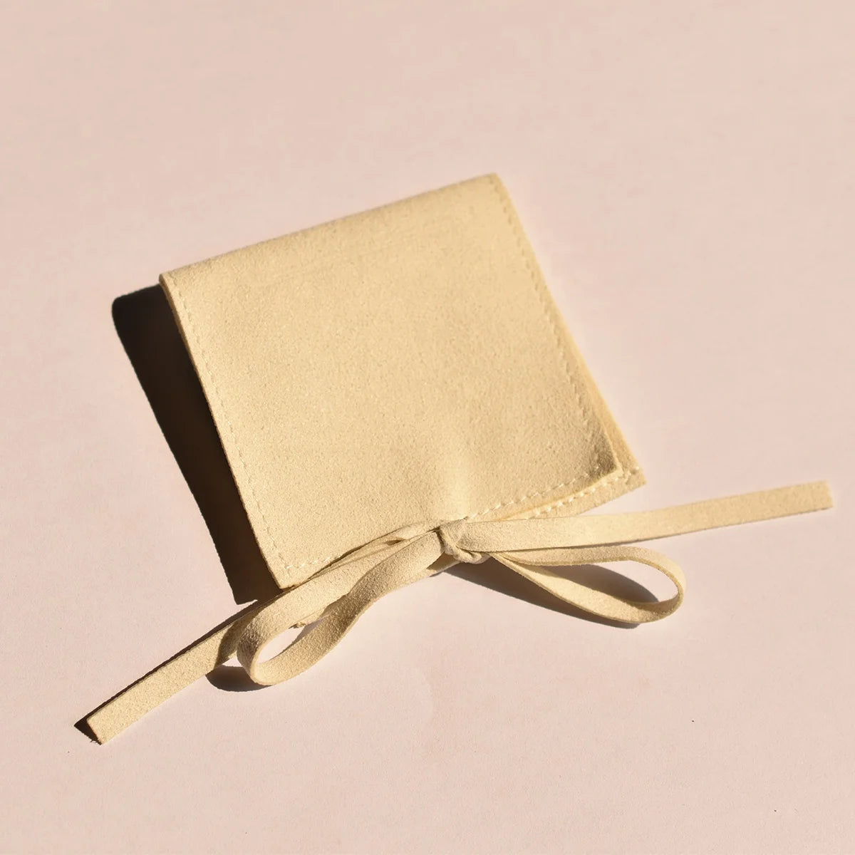 6*6cm Small Order Quantity Private LOGO Print Recycle Ivory Beige Suede Jewelry Envelope Microfiber Bags for Chain Necklace Ring