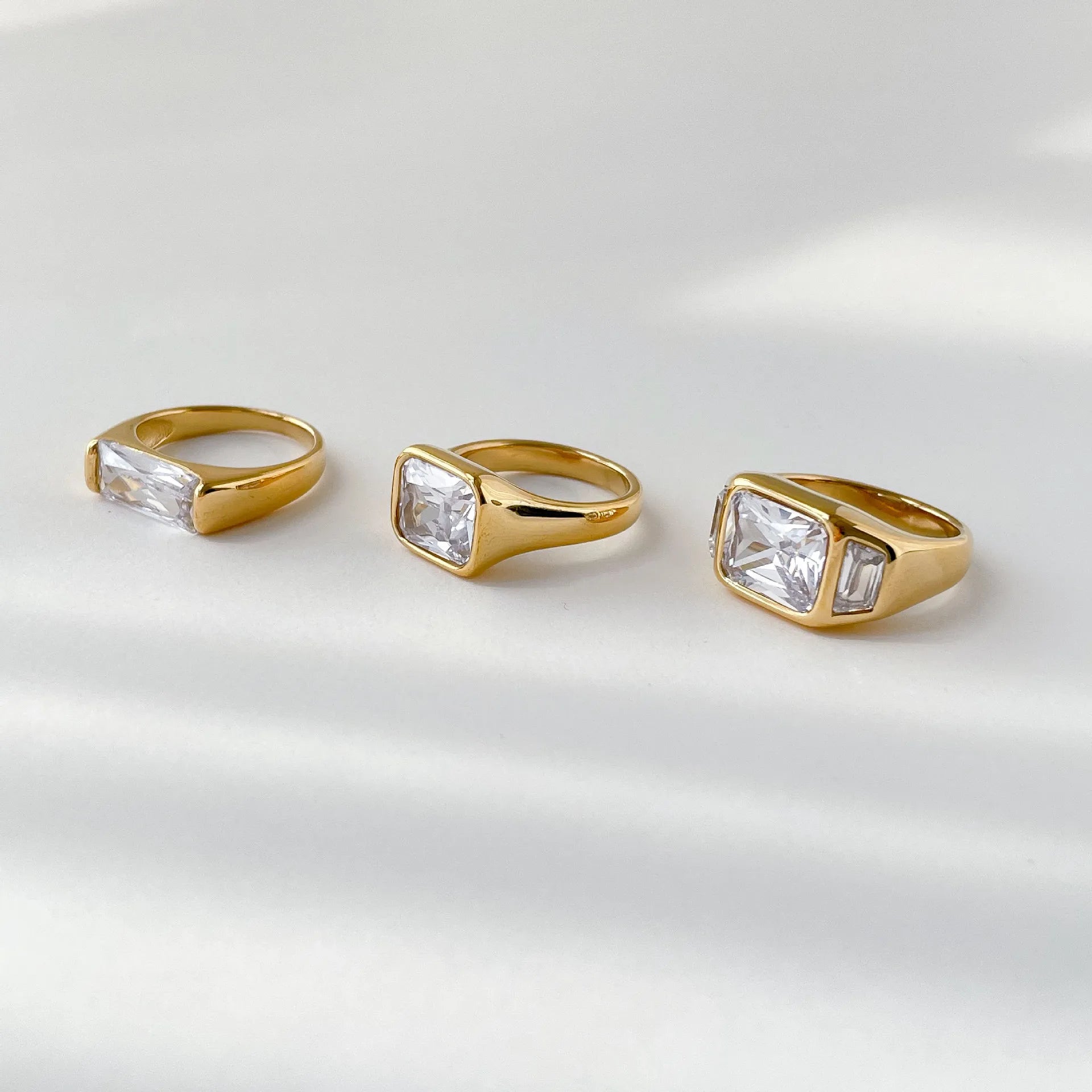 YF2640 Dainty Gold Ring Design Jewelry Hypoallergenic Stainless Steel 18K Gold Plated Clear Zircon Rings