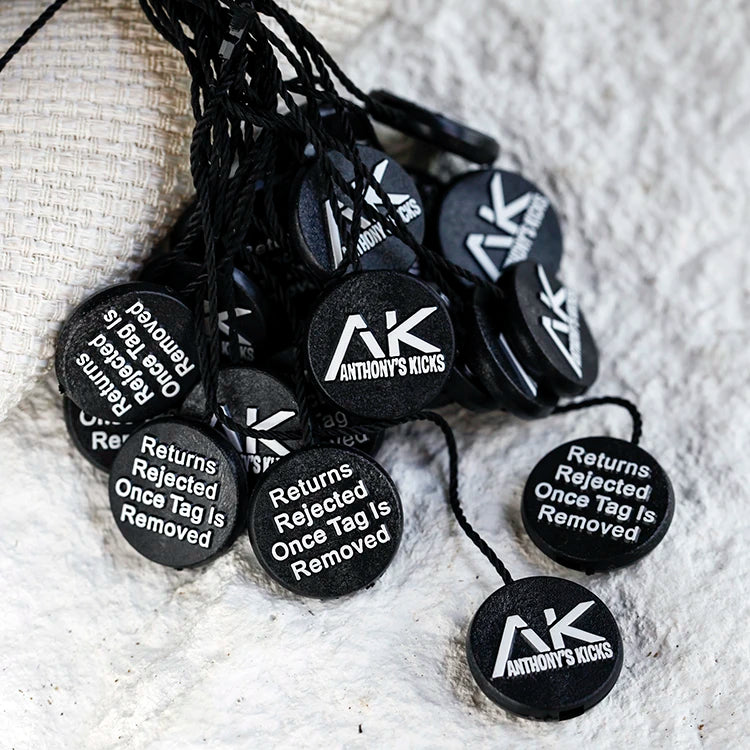Custom Embossed Plastic Hangtag Tag String with Swing Lock Clip Metal Hangtag for Clothing and Shoes Featuring Brand Logo String