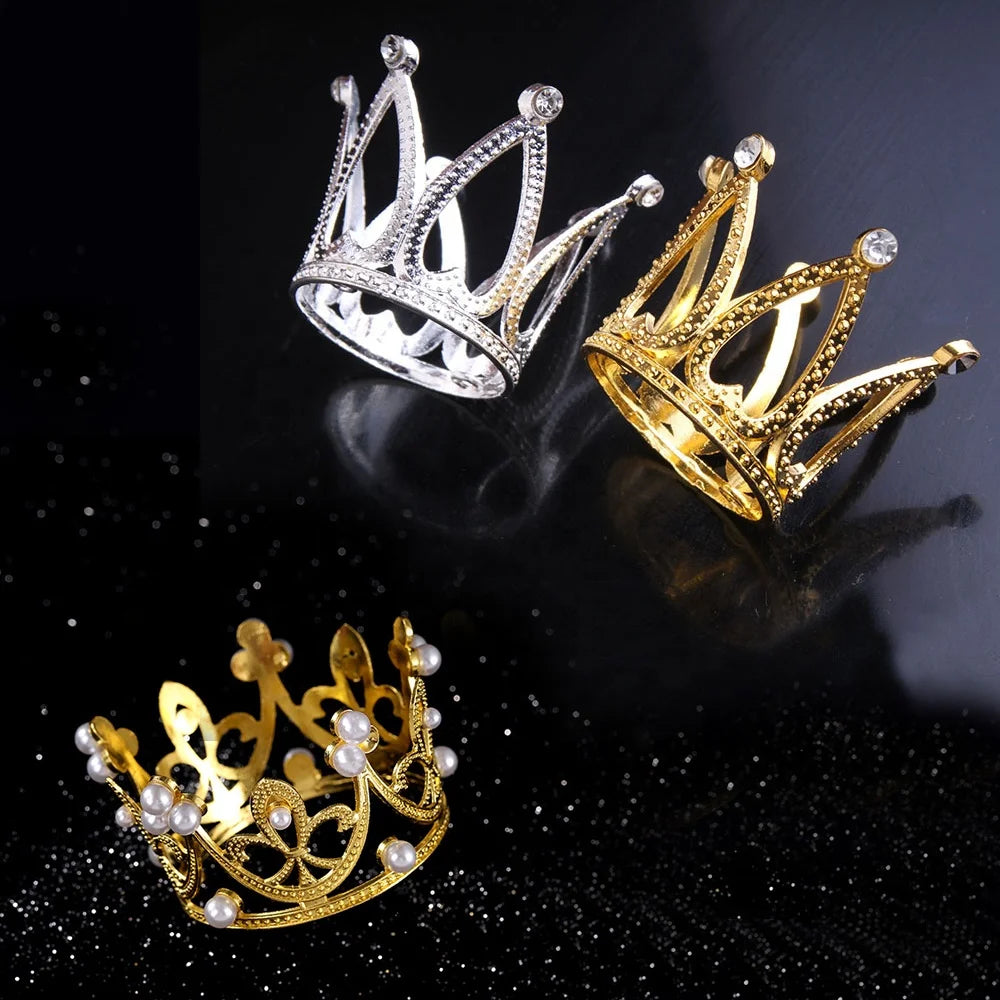 Small Alloy Gold Crown Cake Topper Decoration Toppers for Wedding Birthday Party Cakes Dessert Decoration