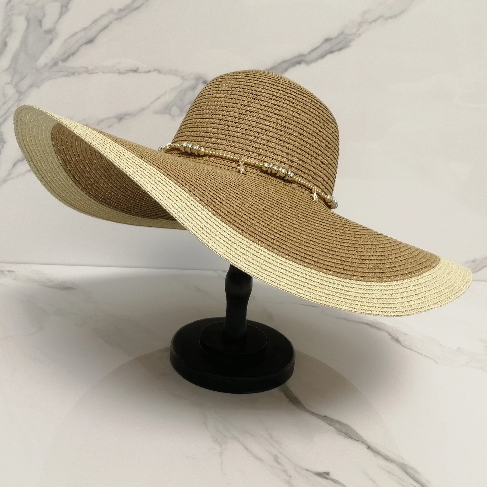 2025 Women's Two Tone Color Paper Straw Hat Hand Embroidered logo Available Fashion Floppy Beach Hats with Beads Chain