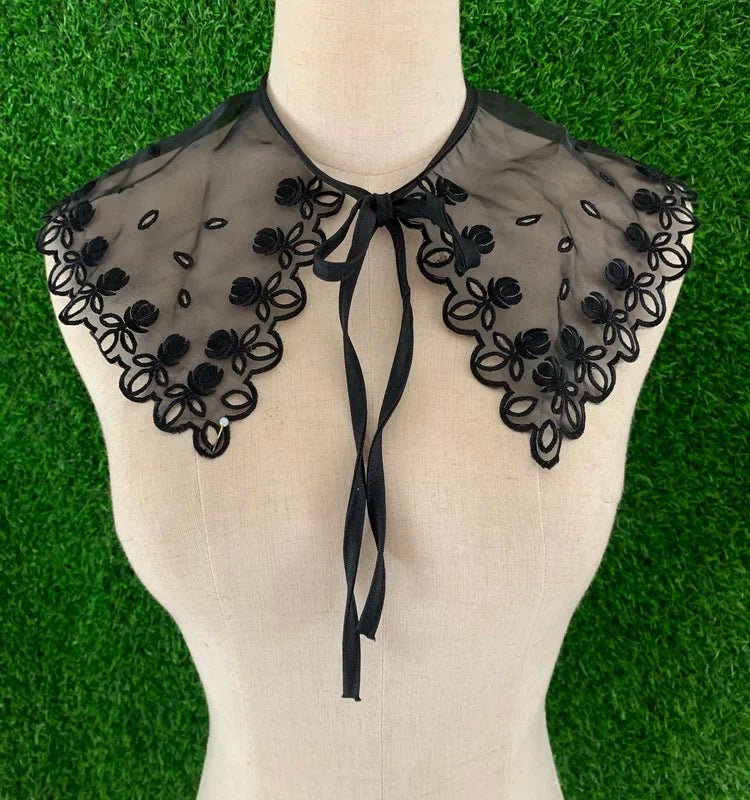 Fashion Lady Black & White Pattern Neck Collar Lace for Elegant Embroidery Collar