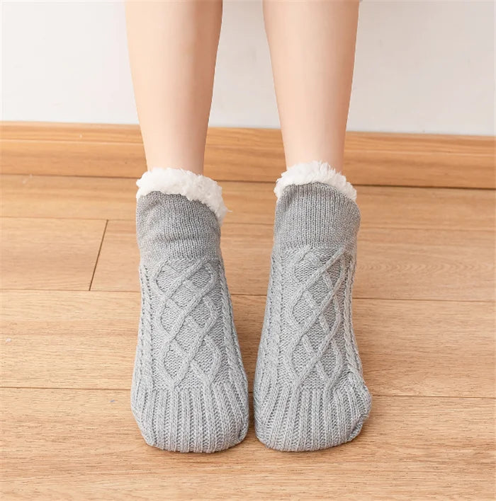 S9445 Custom Grippers Christmas Socks Chunky Warm Fleece Lined Thick Knit Comfy Socks Winter Fuzzy Non Slip Hospital Socks