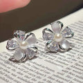 Anti Allergy Design Petal Pearl Stud Earrings 5-6mm Natural White Freshwater Bread Pearl Platinum Plated AAAA Grade Women's
