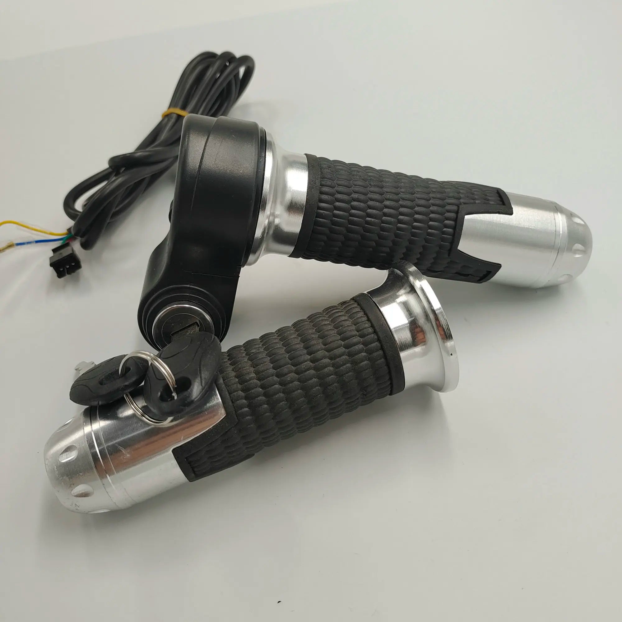 Electric Bicycle RIGHT HAND Handle Grip Speed Control Throttle+lock No Display EBIKE ACCELERATOR MULTIPLE COLOR