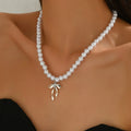 Elegant High-End Women's Necklace Unique Butterfly Shape Imitation Pearl Bow Pendant Trendy Alloy Pearl Necklace Gift for Women