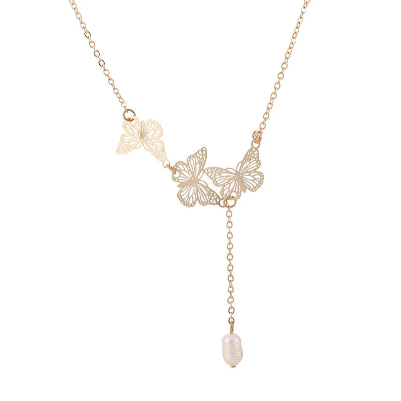 SC New Hot Gold Plated Irregular Pearl Pendant Necklace Wholesale Special Creative Hollow Butterfly Necklace for Women