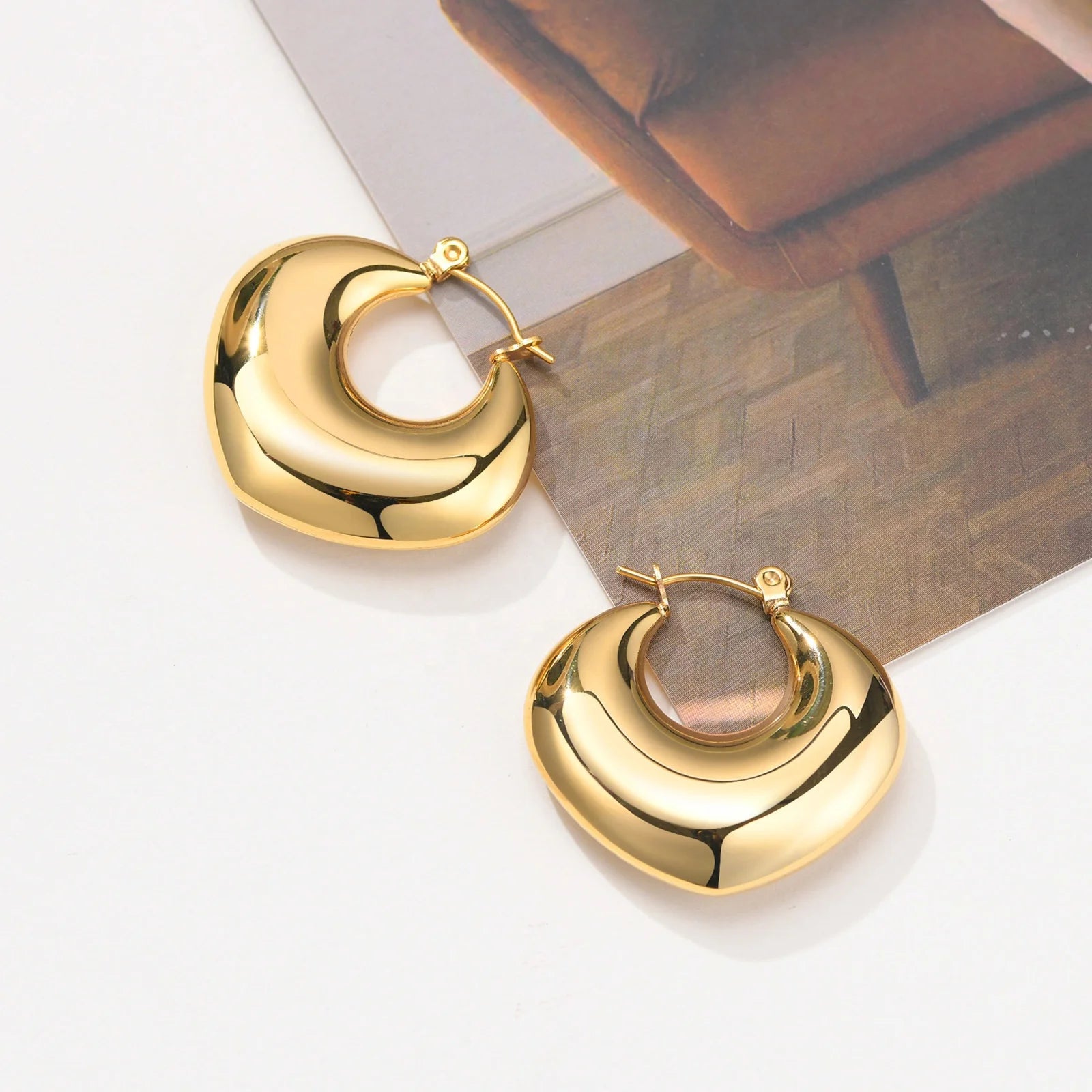 MICCI High End Quality Wholesale Custom PVD 18K Gold Plated Stainless Steel Jewelry Hollow Chunky Heart Hoop Earrings for Women