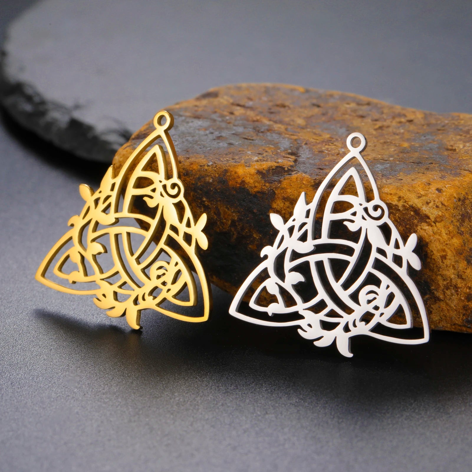 Vintage Stainless Steel Hollow Out Celtic Knot Charm Celtic Amulet Pendant Gold Color Amulet Accessories for Necklace Bracelet