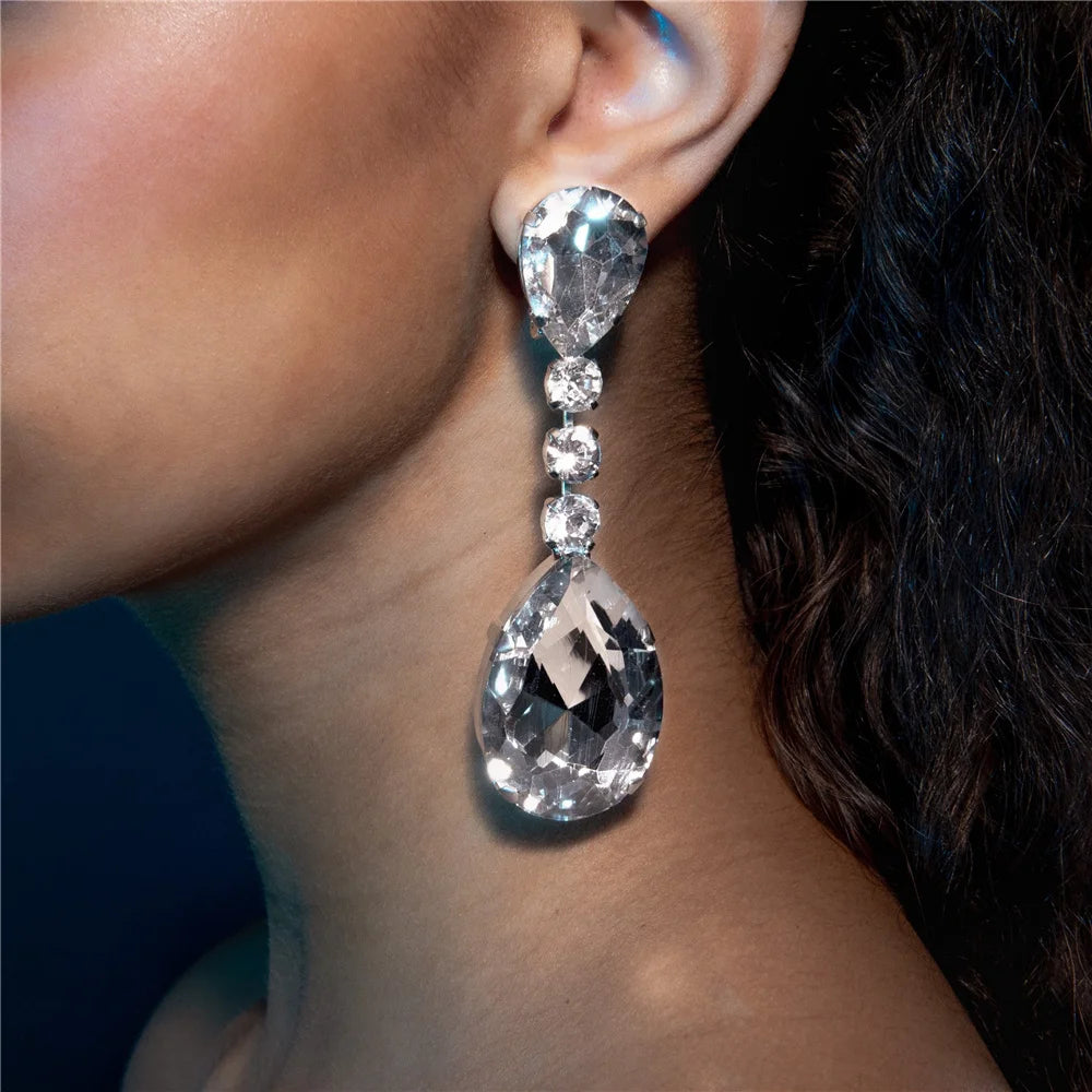 2023 Wholesale Fashion Jewelry New Luxury Ultra Flash Crystal Water Drop Pendant Earrings Wedding Dinner Rhinestone Earrings