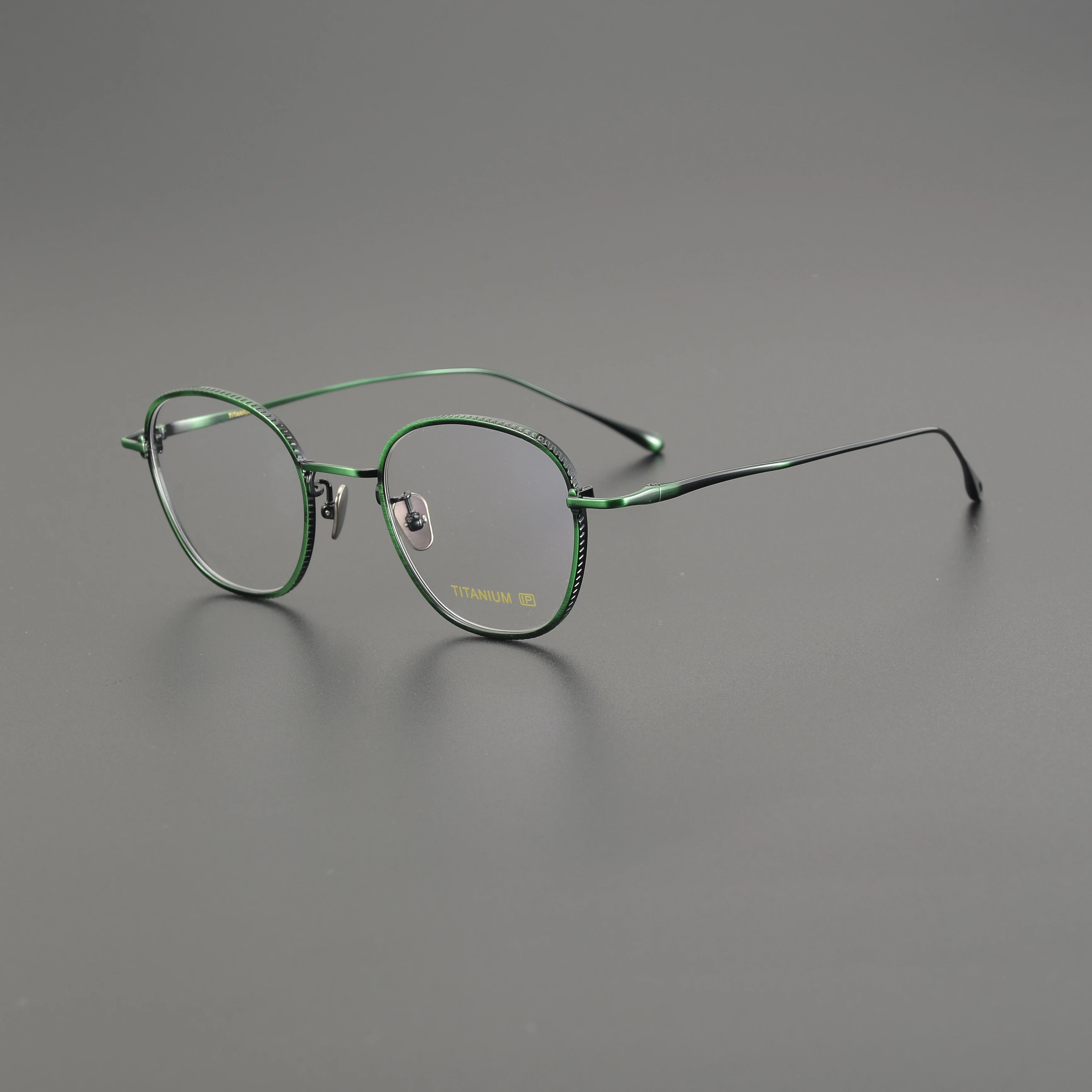 Xxin Shenzhen High-end Literary Artistic Retro Thin-edge Pure Titanium Round Unisex Anti-blue Light Glasses Frame Custom Logo
