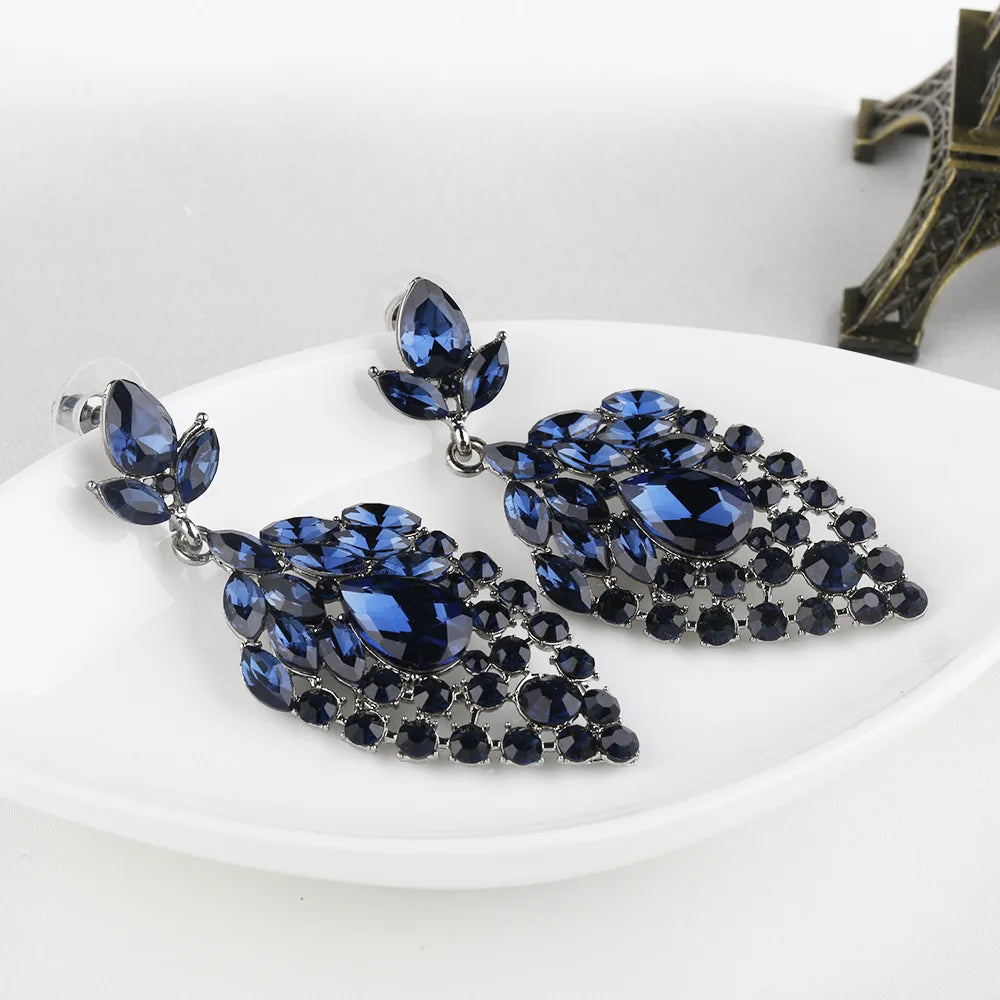 Wholesale Luxury Bling Sparkling Rhinestone Heart Shaped Earrings Women Jewellery Bridal Wedding Stud Earrings