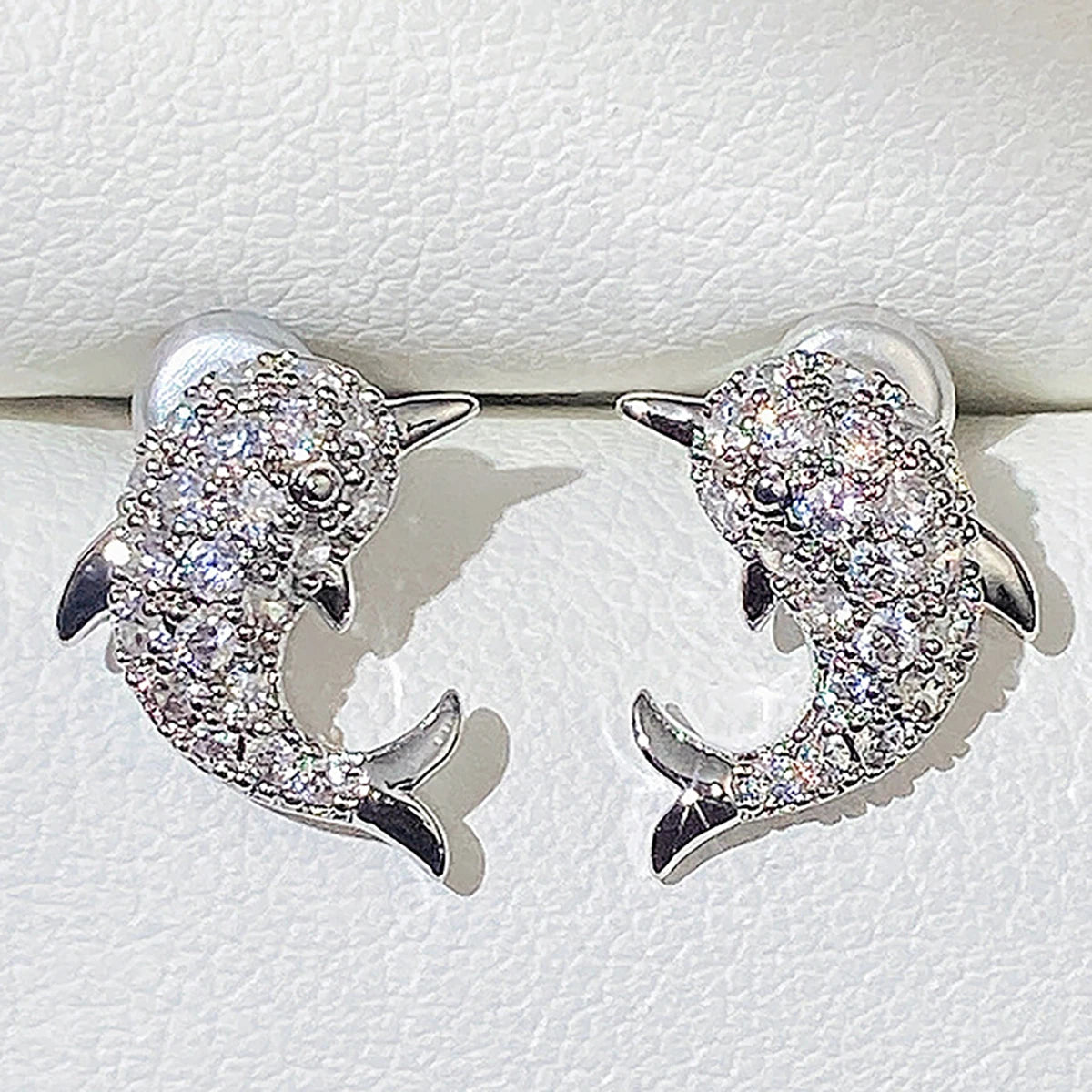 Huitan High Quality Dolphin Design Full Paved Bling Bling Zircon Earrings for Women Trendy Party Silver Plated CZ Stud Earrings
