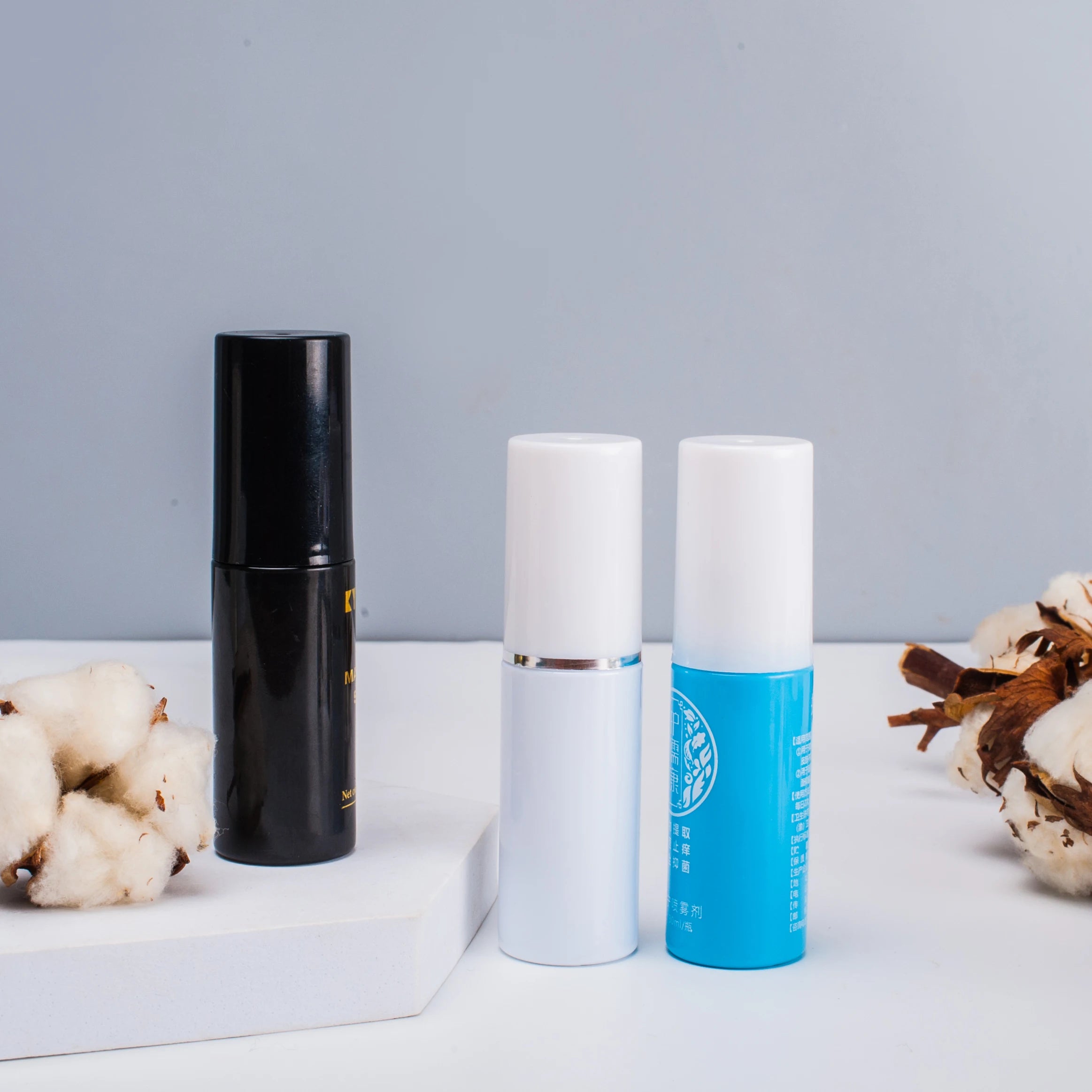 30ml Factory Price Small Empty Pump Sprayer Skin Care Serum & Lotion Packaging Black Smooth Surface