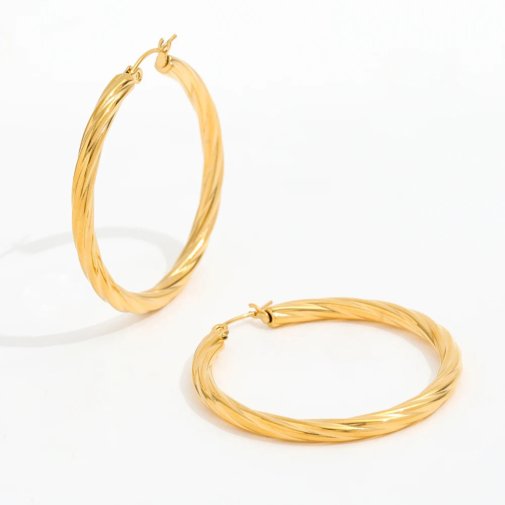 Trendy 18K Gold Plated Twist Simple Big Circle Hoop Huggie Earrings for Women Stainless Steel Statement Earrings Wholesale