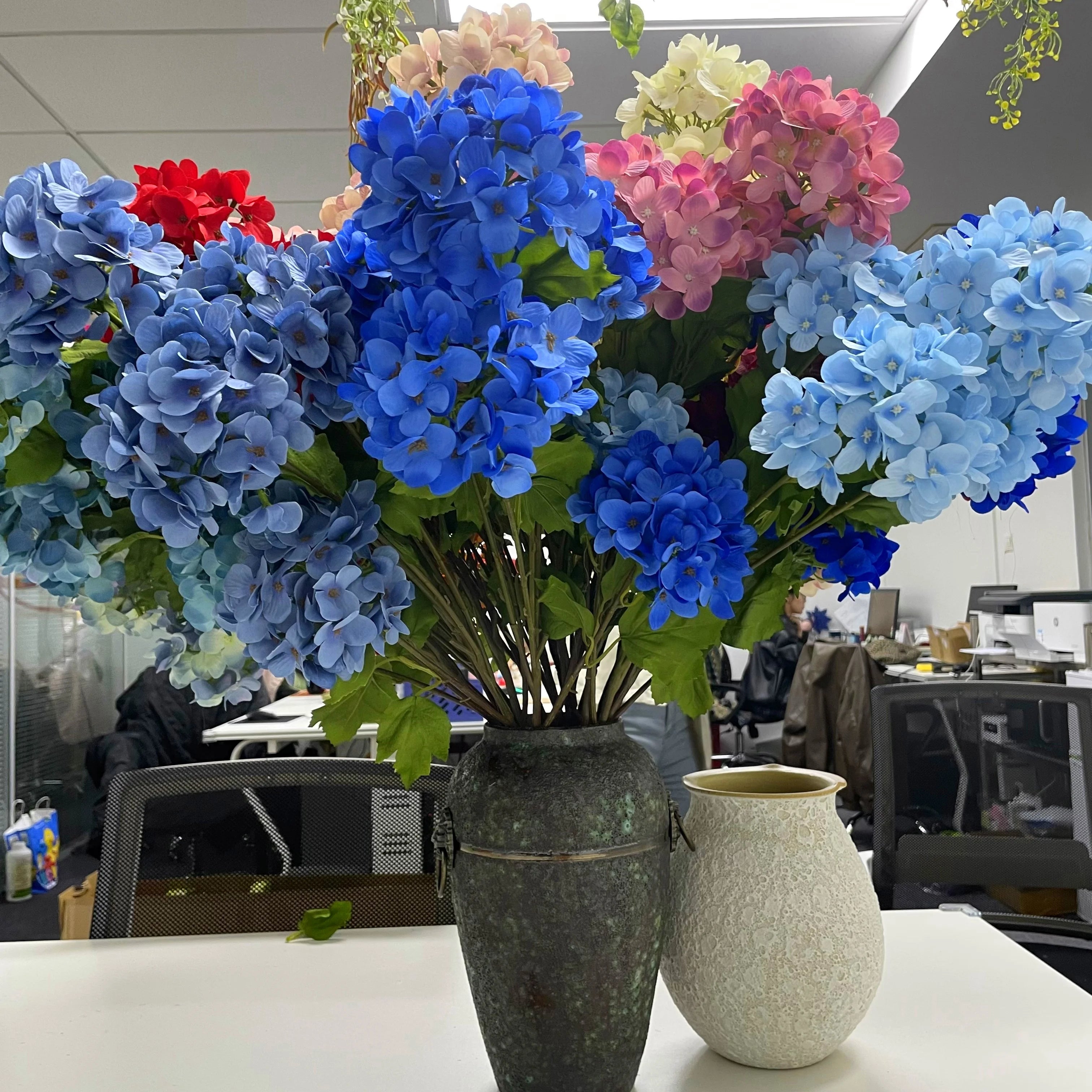 Vv290 Long Stem 19 Colors Hydrangea Flower Bouquet Artificial Flowers Silk Flowers for Wedding Decor Living Room Coffee Decor