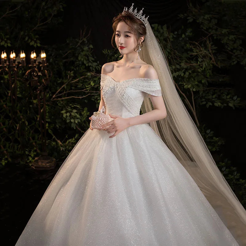 AL1906 2025 Custom One-Shoulder Wedding Dress Starry Sky Big Tail Lace Dreamy Red Color Modern Chapel Plus Size for China