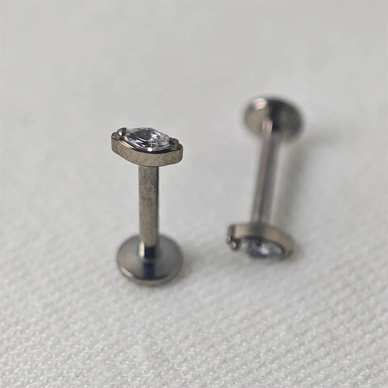 Wholesale Custom Factory ASTM-F 136 Titanium Piercing Internal Thread Inlaid Horse's Eye Zircon Earrings Body Piercing Jewelry