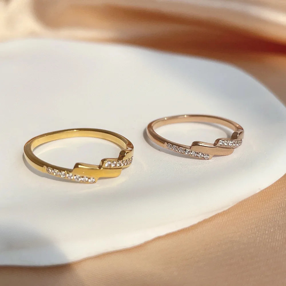 Wholesale Good Price Stainless Steel 18k Gold Plated Jewelry Mini ZIrconia Finger Ring