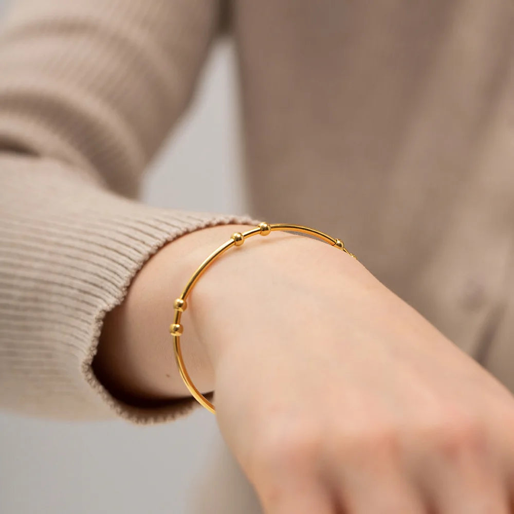 Loverly Fine Chain Four Hearts Charm Tarnish Free 18K Gold Plated Simple Jewelry Bracelet for Women