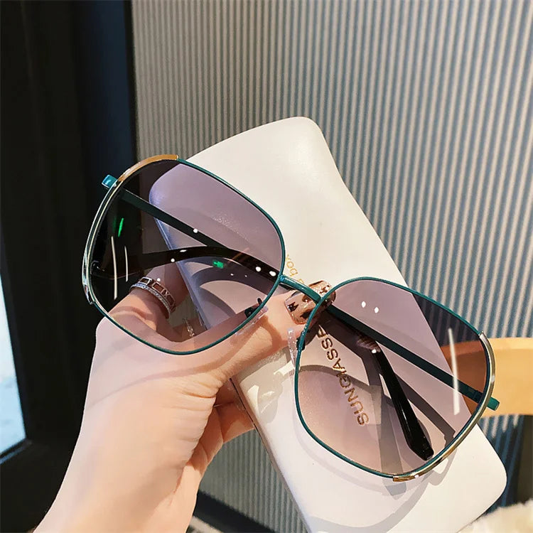 Custom Logo Wholesale Cheap Price Metal Frame Sunglasses for Women Square Luxury Sunglasses 2025 UV Protection Shades for Women