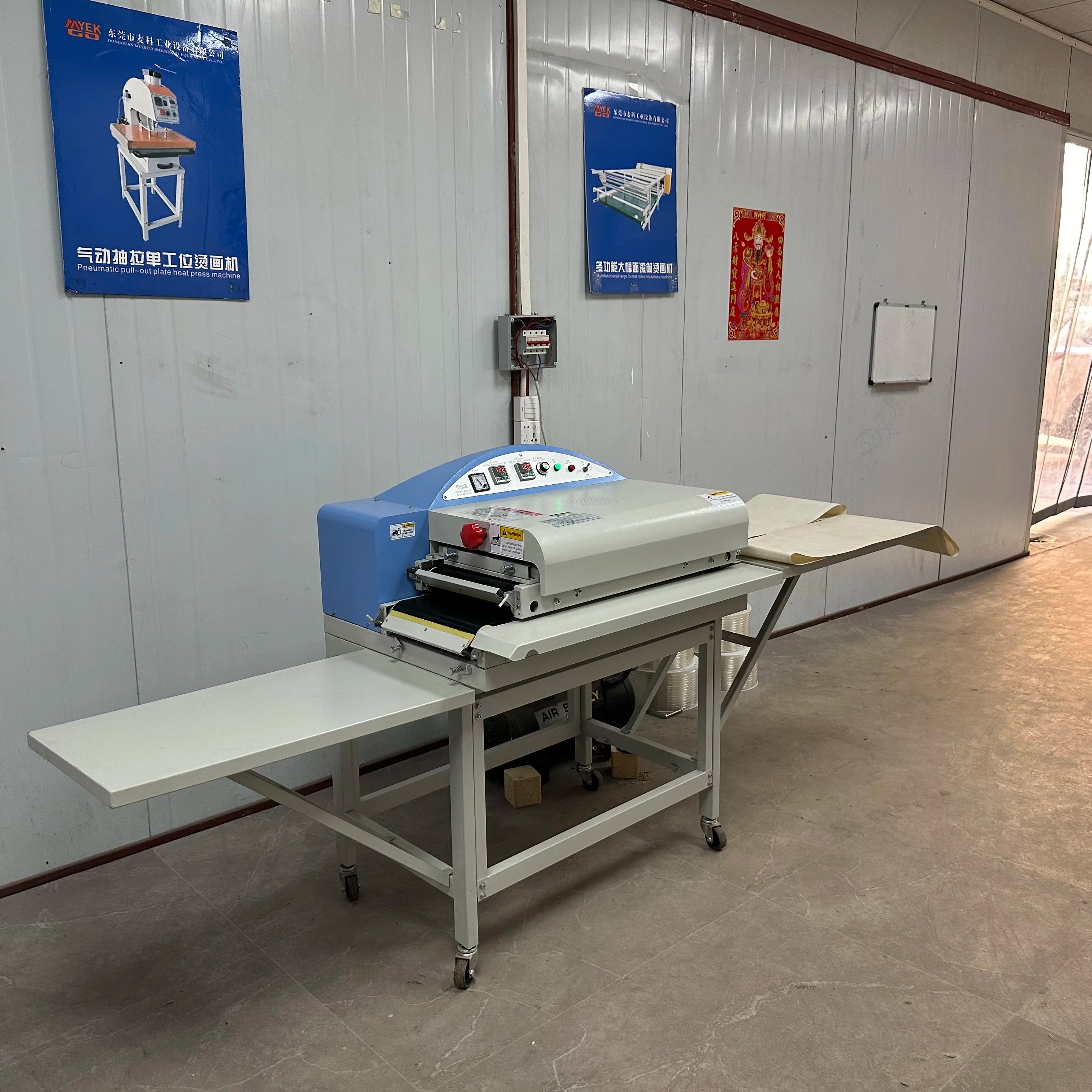 Factory Wholesale Wide Used Automatic Thermal Fusing Machine Belt Roller 300 500 600 Fabric Collar Sleeve Sheet Bonding Machine
