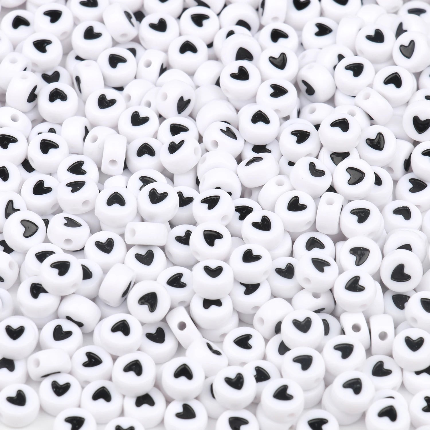 Wholesale 4*7mm White round Heart Pattern Acrylic Beads Plastic Letter Beads for Jewelry Making DIY