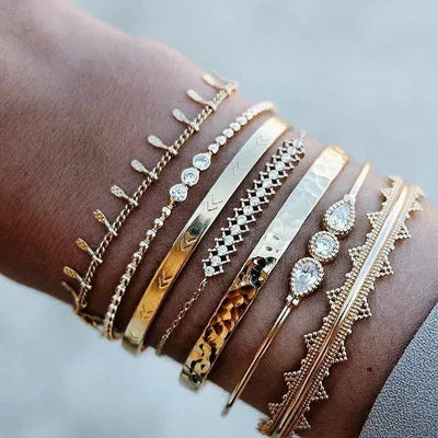 HOVANCI 7pcs Gold Plated Retro Crystal Tassel Bracelet Stackable Dainty Flower Bracelet Bangle