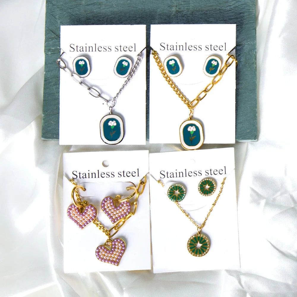 2022 Women's New Stainless Steel Jewelry Set Custom Heart Shape 18K Gold Plated Necklace Earrings Mixed Color Pearl Jewelry Set