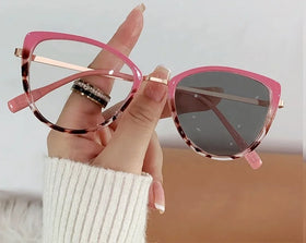 New Trendy Color-Changing Anti-Blue Light Phototropy Glasses Fashion Cat Eye Glasses Frames Glass Frames Optical Eyewear
