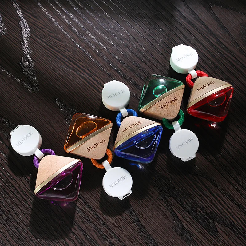 6ml 8ml 10ml Wooden Cap Car Air Purifier Stylish Hanging Perfume Diffuser Bottle for Car Air Freshening and Aromatherapy