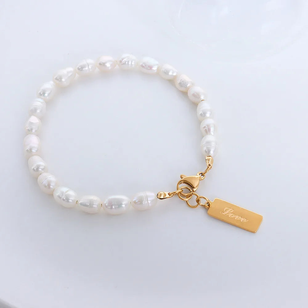 Natural Trending Stainless Steel Pearl baguette Bangle Geometric Letters Gold Charms Pearl Bracelet