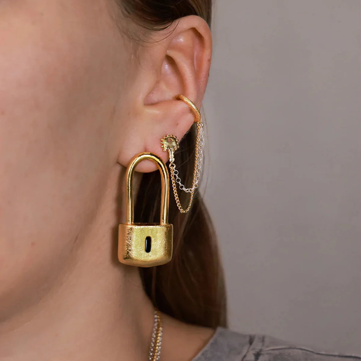 Personality Gold Plated Stainless Steel Earring Waterproof Tarnish Free Lock Stud Earrings Women Hypoallergenic Earrings