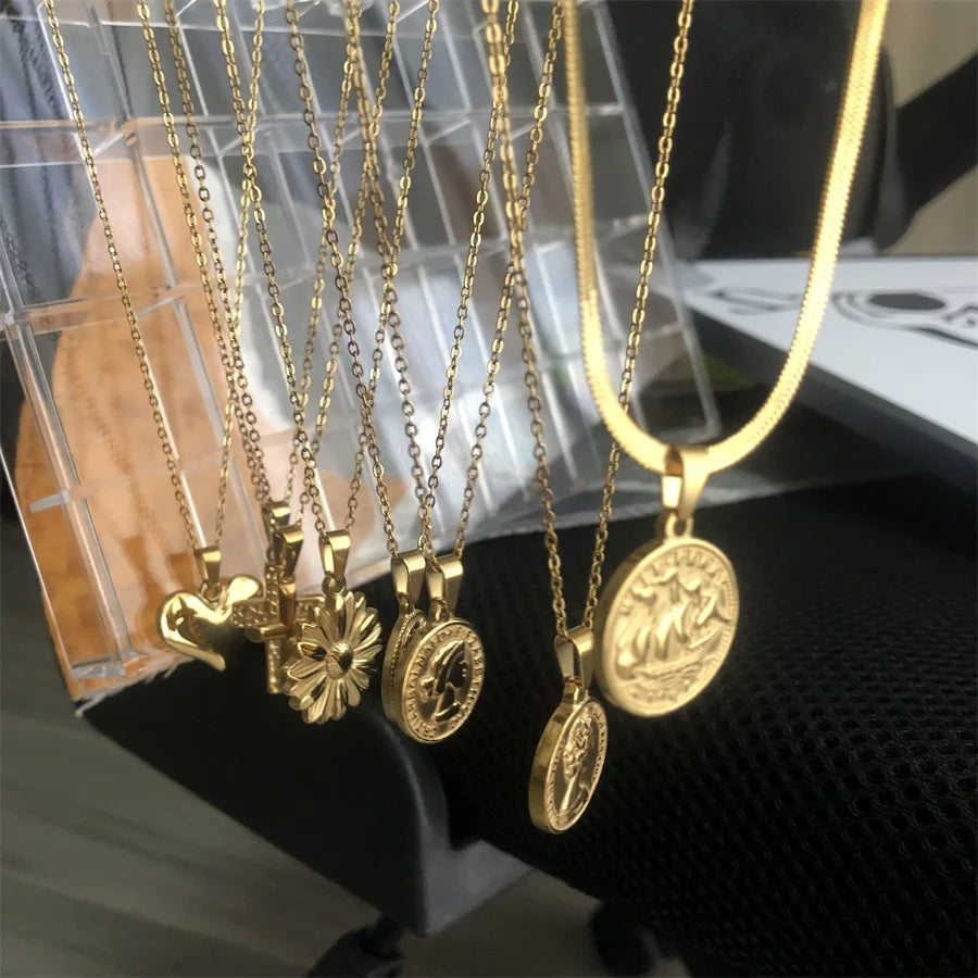 9 Models Stainless Steel 18K Gold Plated Queen Coin Cross Pendant venus Pendant Women Necklaces for Gift