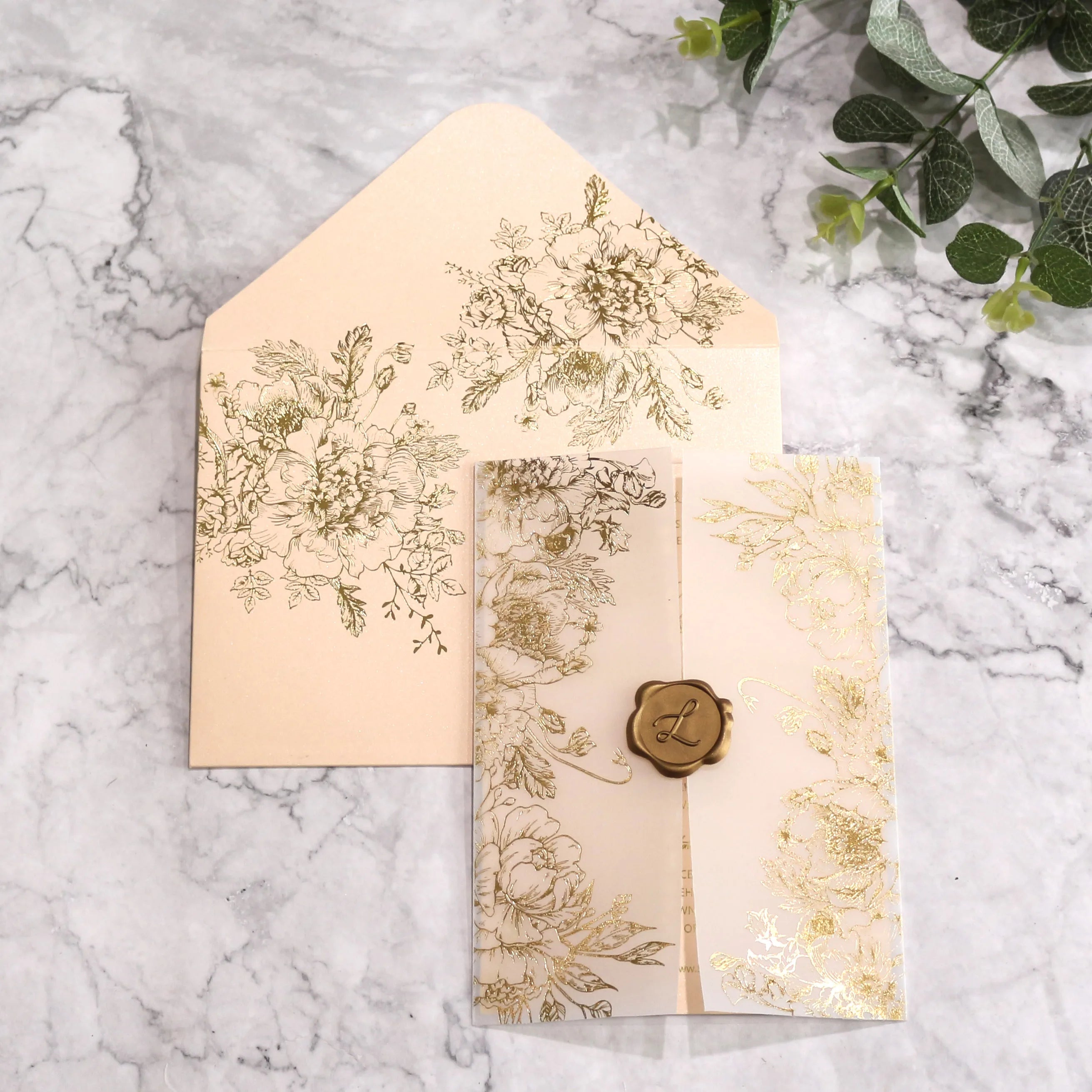 Custom Hot Stamping Foil Vellum Cover White Envelope With Liner Luxury Quinceanera Wedding Invitation Set
