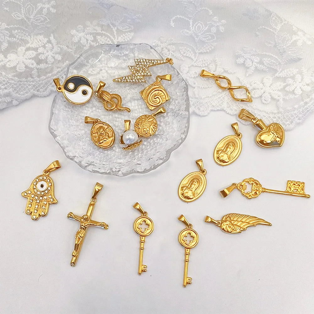 Custom Logo Hamsa Hand Pendant 18k Gold Stainless Steel Women Men Jewelry Key Virgin Mary Pendants and Charms for DIY Necklace