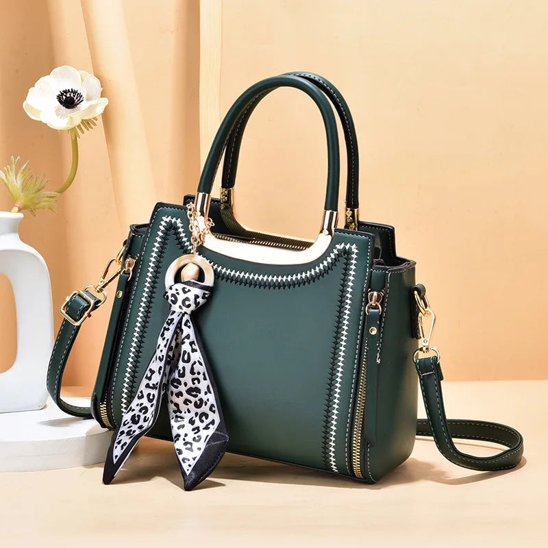 New Arrival Vintage Cheap Best Quality Female Low Moq Shoulder Small China Handbags Crossbody