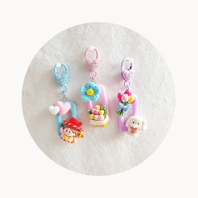 Cute Mini Animal Keychain Cute Dog Flower Girl Key Ring Wallet Resin Kids Women Girls Bag Key Holder Gifts