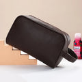 2024 New Travel Personalized Logo Cosmetic PU Leather Men Simple Cosmetic Makeup Tolitery Bag With Zipper for Hand Bag in Stock