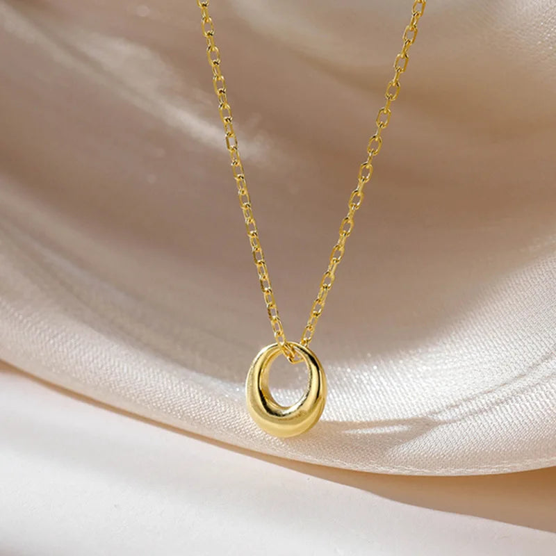 925 Sterling Silver Fashion Circle Hollow Pendant Necklace Simple Light Luxury Necklace for Women Hainon 975