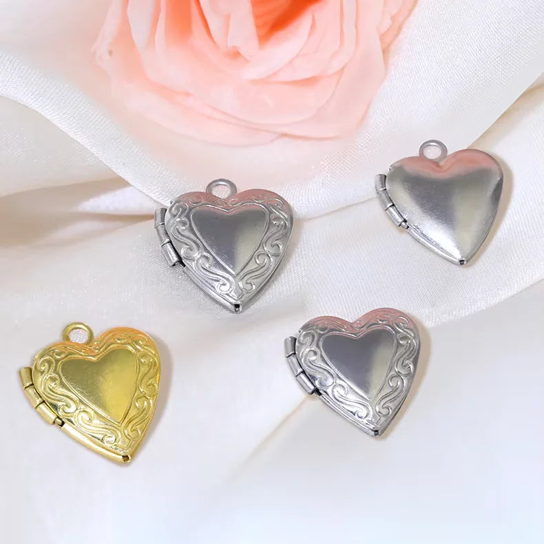 Openable DIY Photo Pendant Necklace Stainless Steel Love Shape 18K Plating Fashionable Accessories Diamond Main Stone Charms