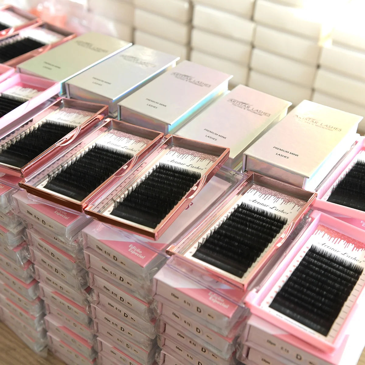 Wholesale Premium Synthetic Mink Individual Eyelash Extensions 0.03 Thickness Volume Lashes Extension