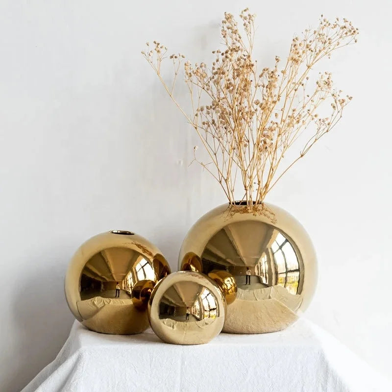 Nordic Unique Spherical Table Decoration Home Decoration Vase Gold Ceramic Vase for Wedding Decoration