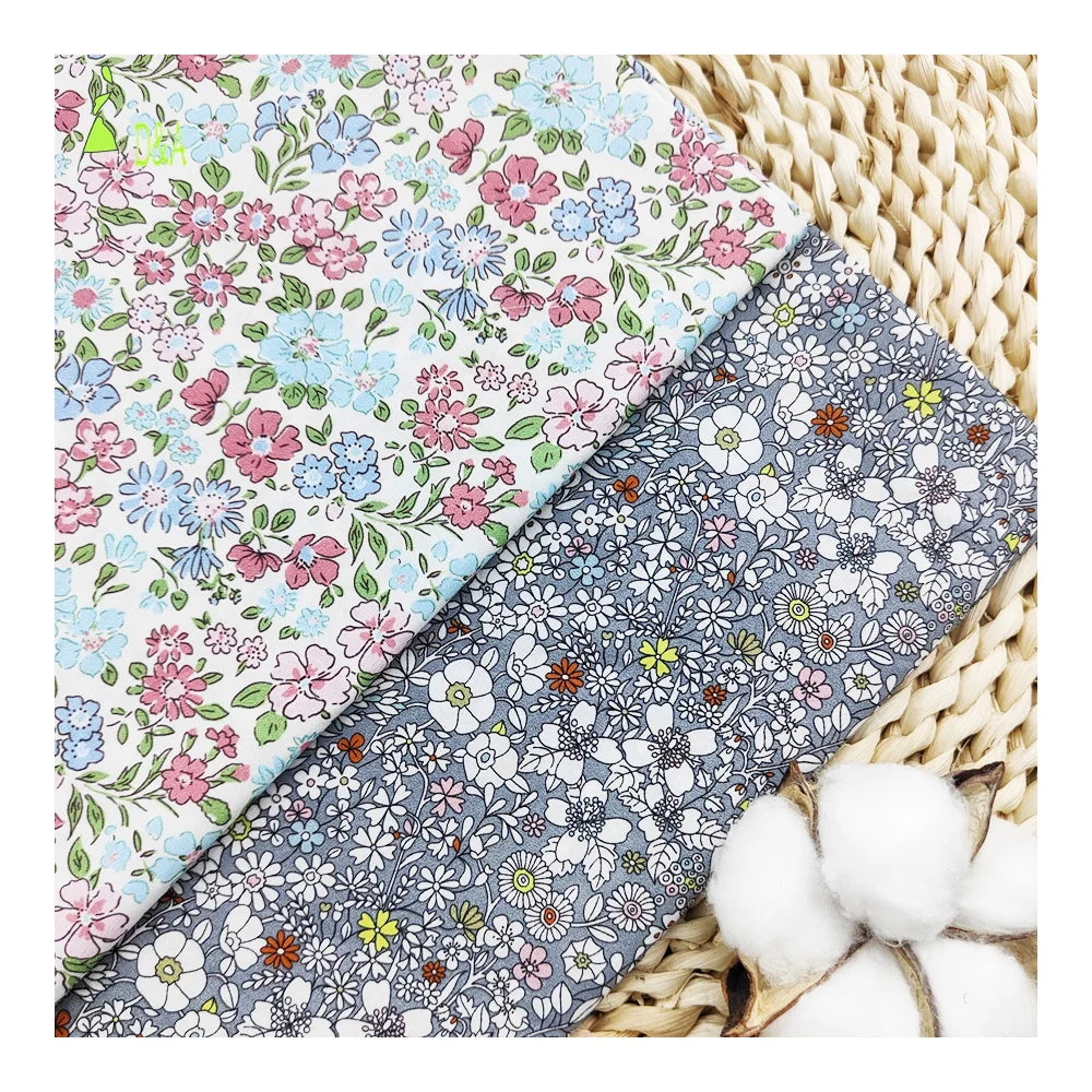 100% Woven Cotton Fabric with Small Flower Digital Printing Organic Poplin Fabric Soft Rolls for Girls' Shirts Dresses Low MOQ